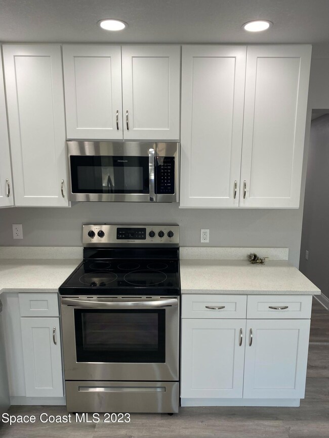 1474 Rosemary Dr, Melbourne, FL 32935 - photo 5