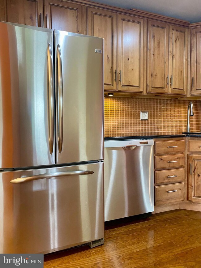 407 Lindsey Ct unit 407, Marlton, NJ 08053 - photo 3