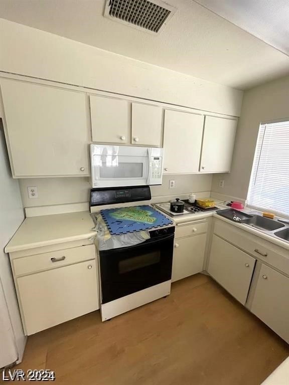 45 Logan Ct, Las Vegas, NV 89110 - photo 7