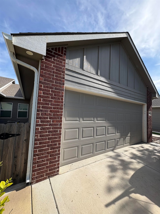 2509 W 55th St N, Wichita, KS 67204 - photo 2