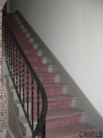 135 Circular St, Saratoga Springs, NY 12866 - photo 3