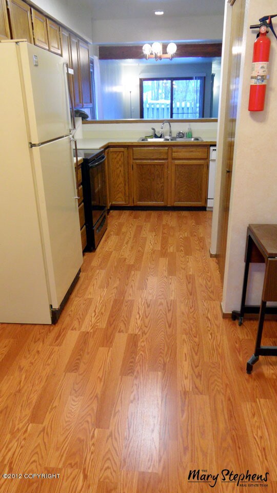 Kitchen from Breakfast Nook
