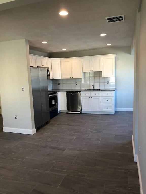 144 Park St unit B, North Reading, MA 01864 - photo 5