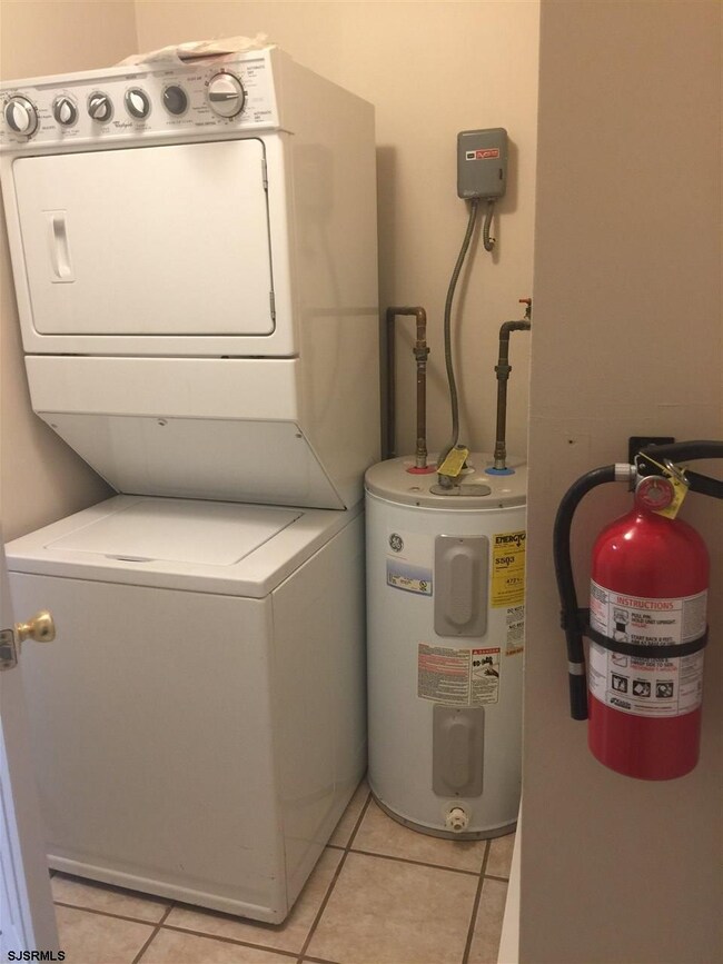 6695 W Jersey Ave, Egg Harbor Township, NJ 08234 - photo 4