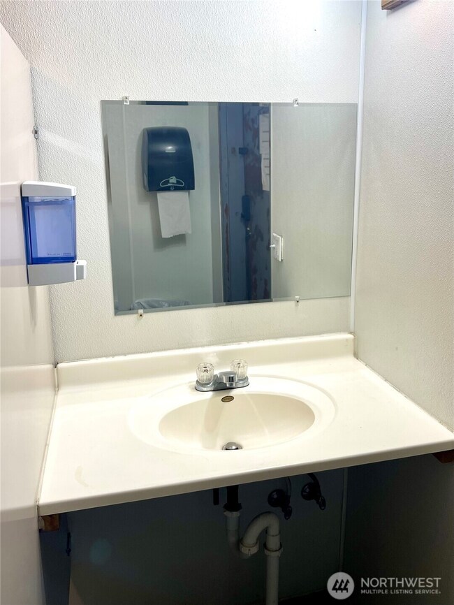 0 Way N unit NWM2395743, Tonasket, WA 98855 - photo 7