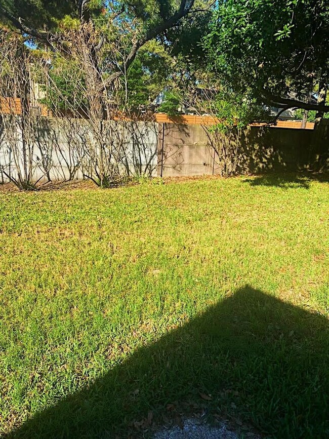 8658 Pine Falls Dr, Houston, TX 77095 - photo 3