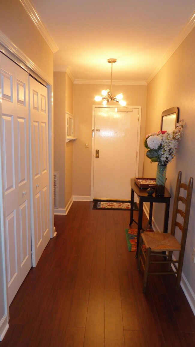3 Foyer