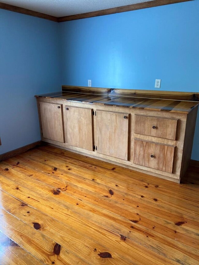 211 Gordon St W, Douglas, GA 31533 - photo 7