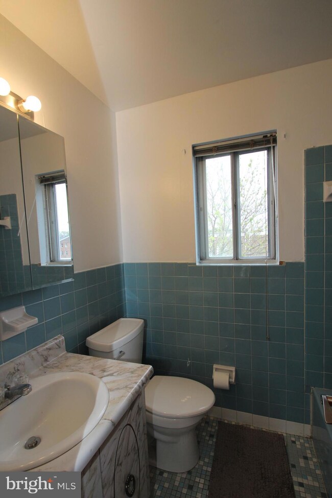 3604 Woodhaven Rd unit 2, Philadelphia, PA 19154 - photo 6