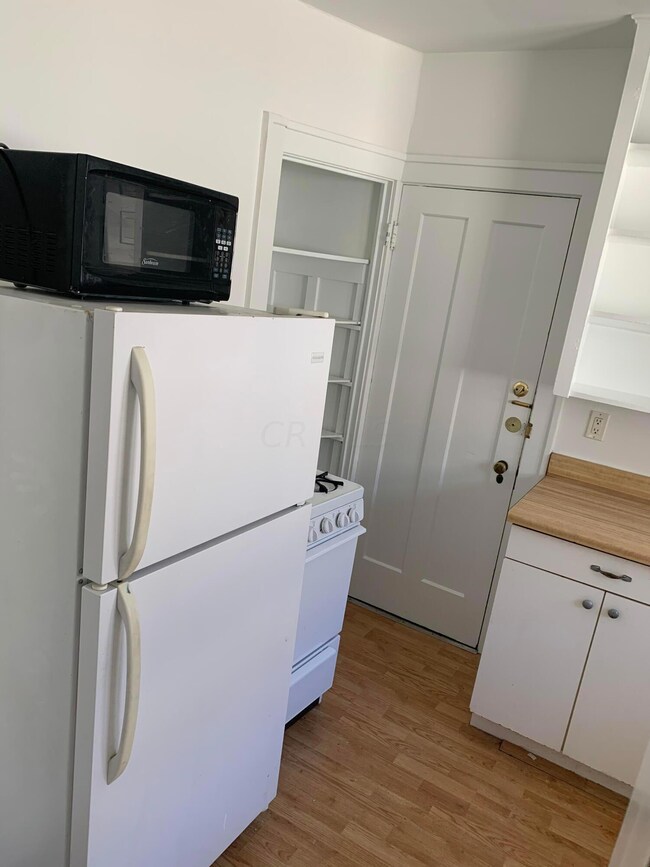 Down Kitchen 3