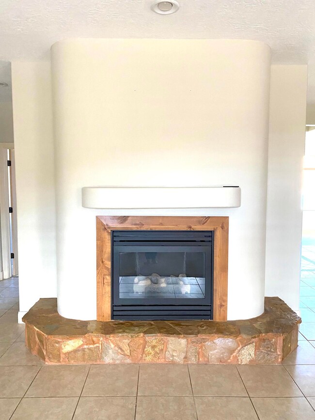 LIVING ROOM FIREPLACE
