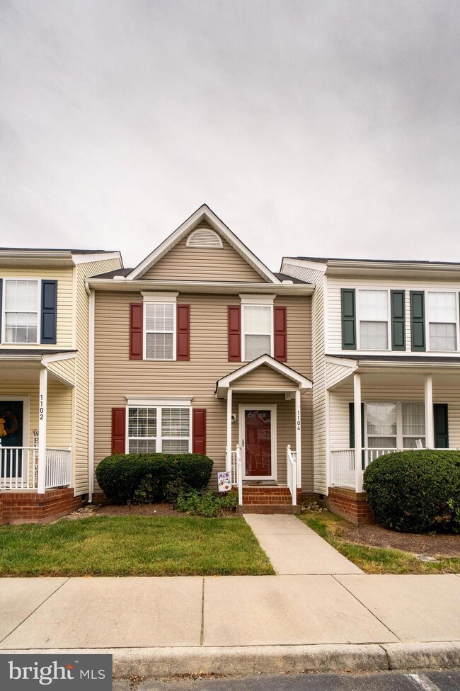 1104 Settlers Landing Dr, Tappahannock, VA 22560 - photo 2