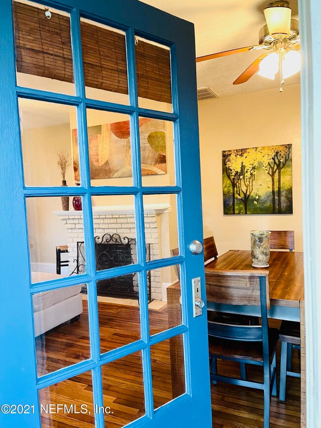 1044 Murray Dr, Jacksonville, FL 32205 - photo 4