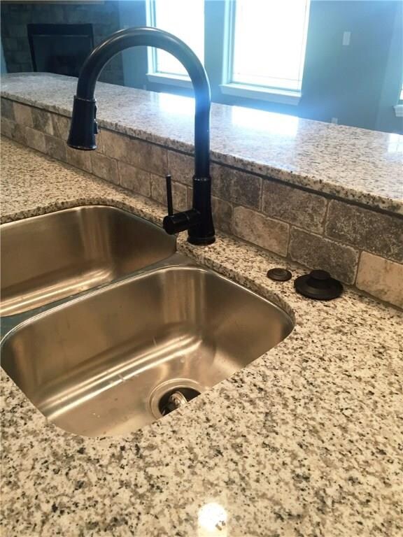 600 Custer St, Prairie Grove, AR 72753 - photo 5