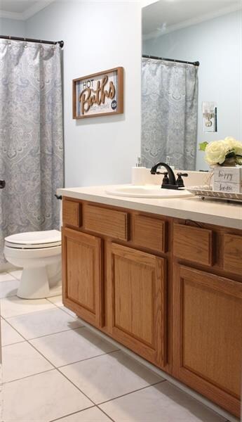 Another secondary bedroom