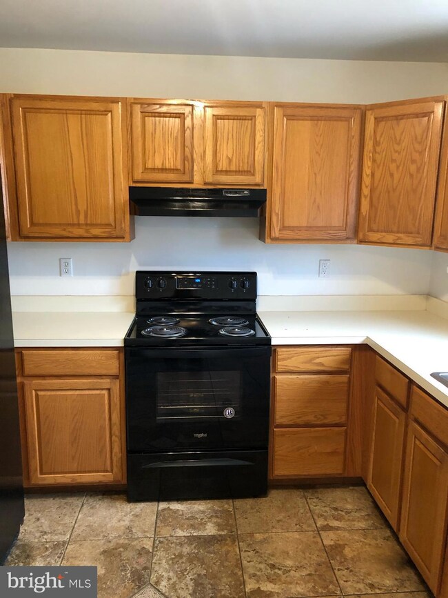 3305 Shore Dr, Annapolis, MD 21403 - photo 3