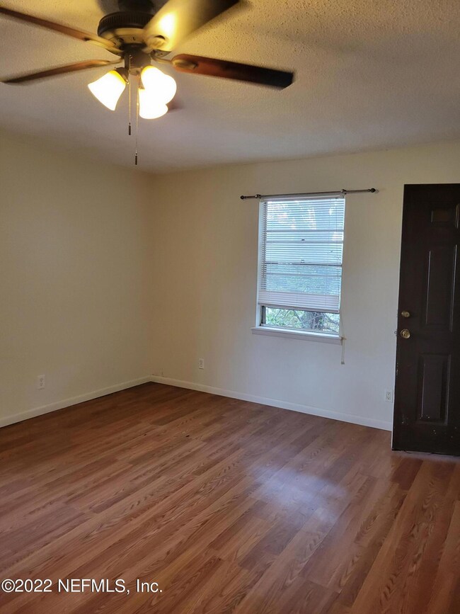 525 Talbot Ave unit A, Jacksonville, FL 32205 - photo 4