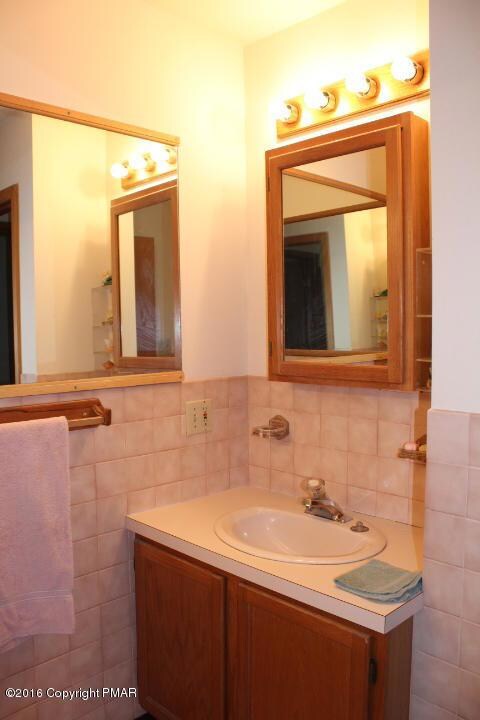 Main Bath Vanity