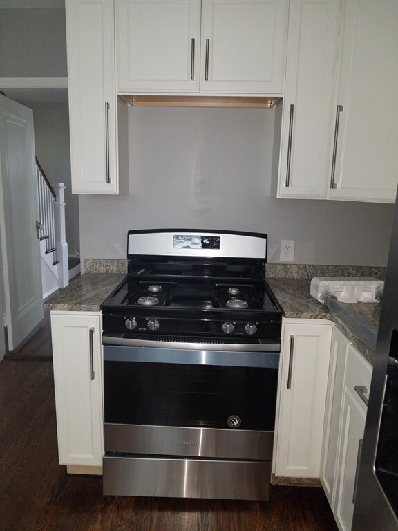 33 Havelock Rd, Worcester, MA 01602 - photo 5