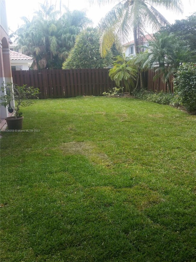 6802 NW 111th Ave, Doral, FL 33178 - photo 7