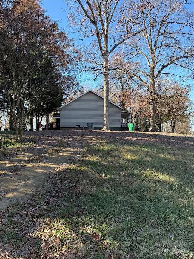 829 W Craighead Rd, Charlotte, NC 28206 - photo 2