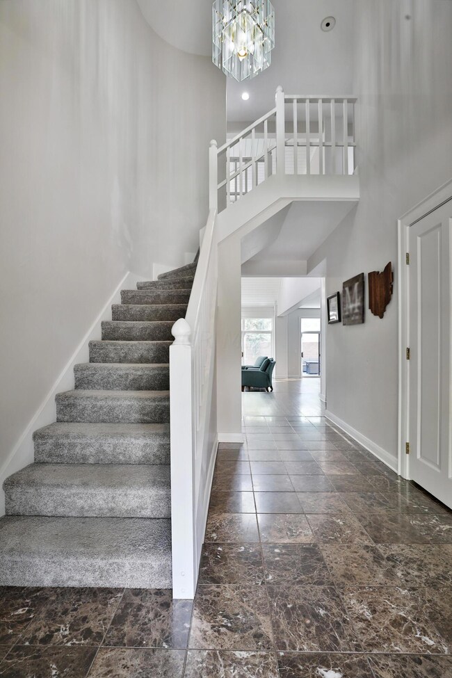 2 Story Front Hallway