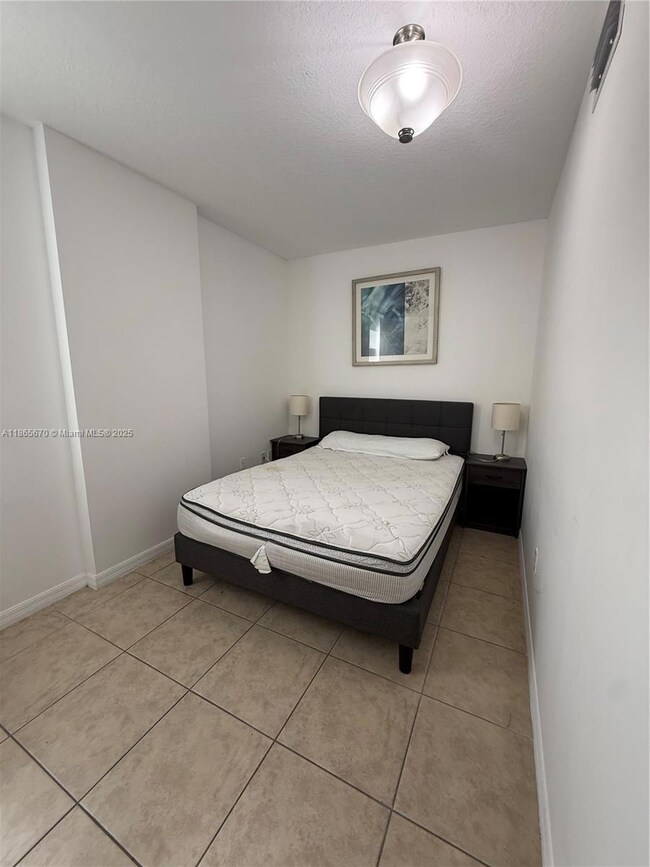 119 SW 6th Ave unit 803, Miami, FL 33130 - photo 4