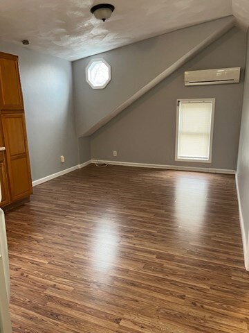 345 Pawtucket Ave unit 3, Pawtucket, RI 02860 - photo 4