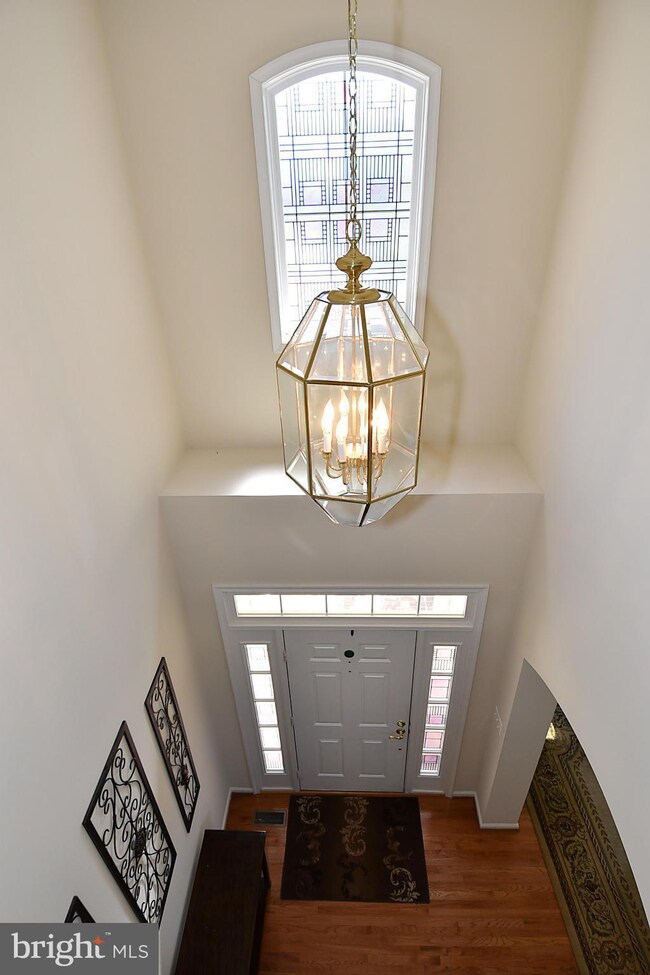 2073 Powells Landing Cir, Woodbridge, VA 22191 - photo 3