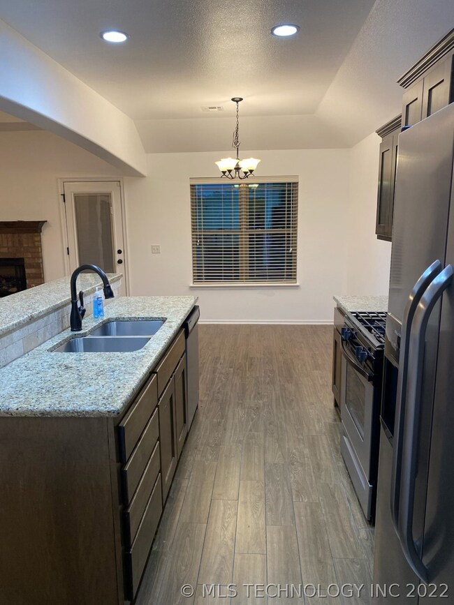 14177 S 270th East Ave, Coweta, OK 74429 - photo 7