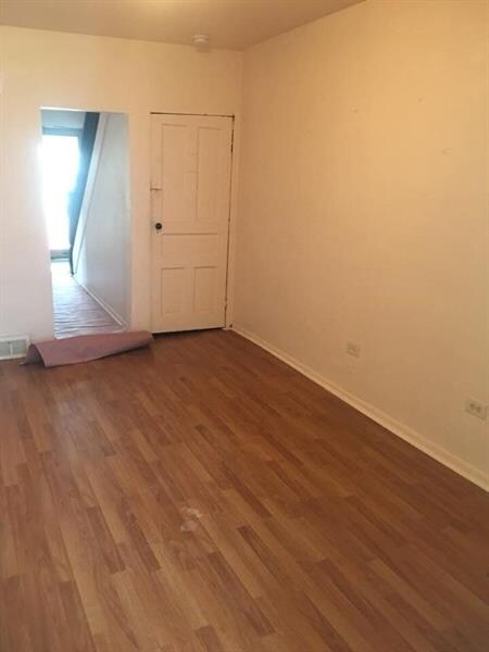 Additional Room / Office / Kids Play Room
