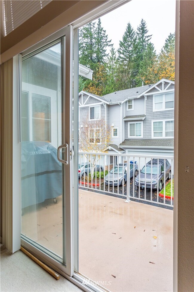 unlisted-address, Issaquah, WA 98029 - photo 4