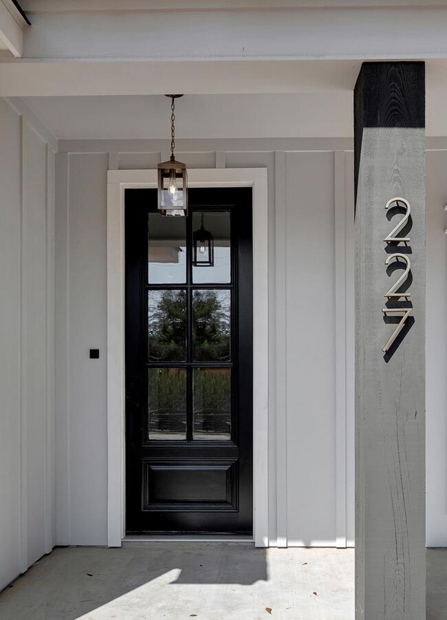 227 E Lakewood St, Nacogdoches, TX 75965 - photo 6