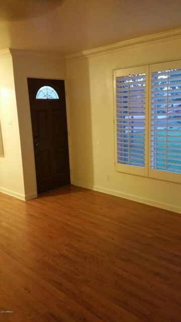 2323 e weldon living rm