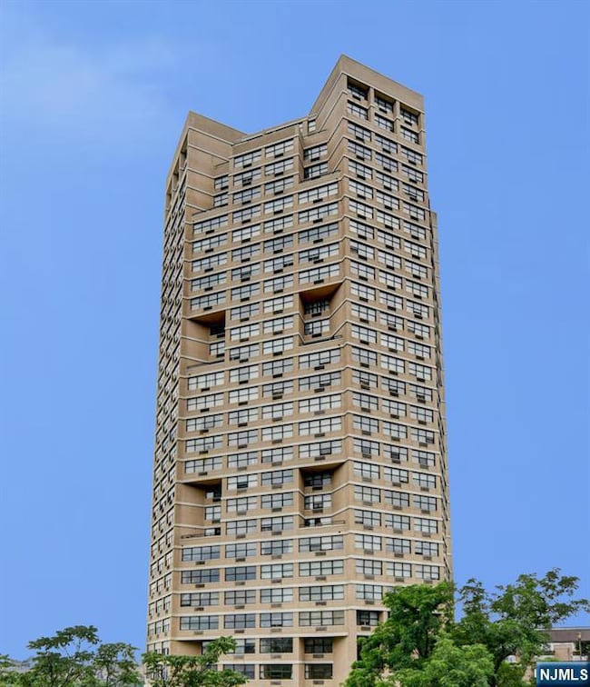 The Galaxy Towers unit 11B, Guttenberg, NJ 07093 - photo 2