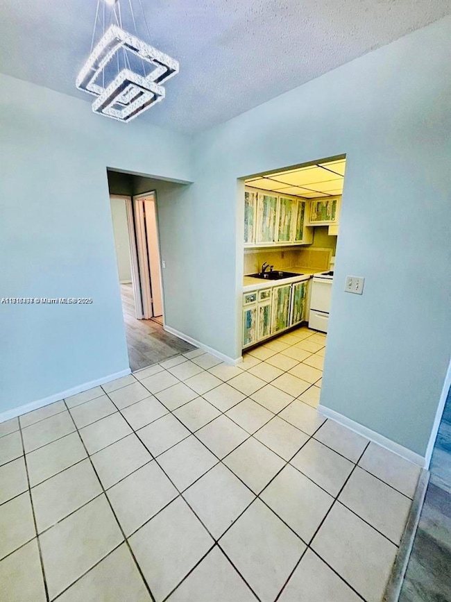 119 Salisbury E unit E, West Palm Beach, FL 33417 - photo 5