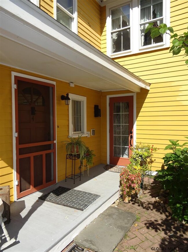 4 Cucumber Aly unit A, Schenectady, NY 12305 - photo 5