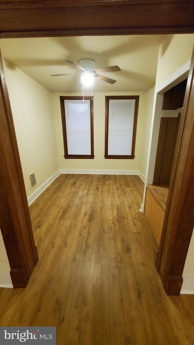 437 N George St, York, PA 17401 - photo 5