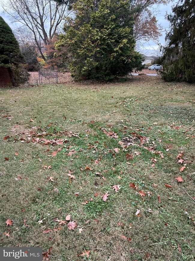 2540 Flint Hill Rd, Vienna, VA 22181 - photo 6