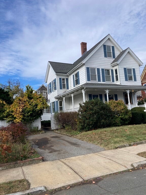 22 Garfield Ave, Medford, MA 02155 - photo 2