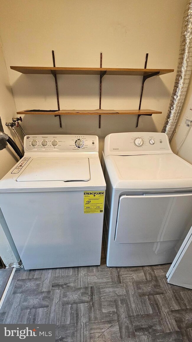 241 Candle Light Ln, Glen Burnie, MD 21061 - photo 7