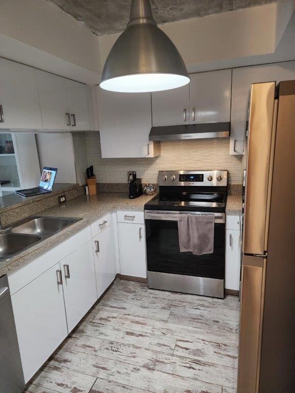 Stainless appliances
