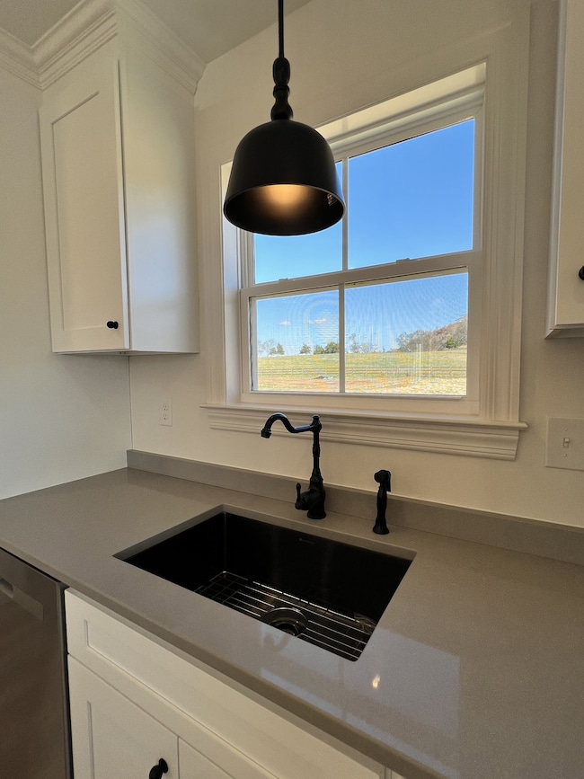 9716 Campbellsville Rd, Pulaski, TN 38478 - photo 7