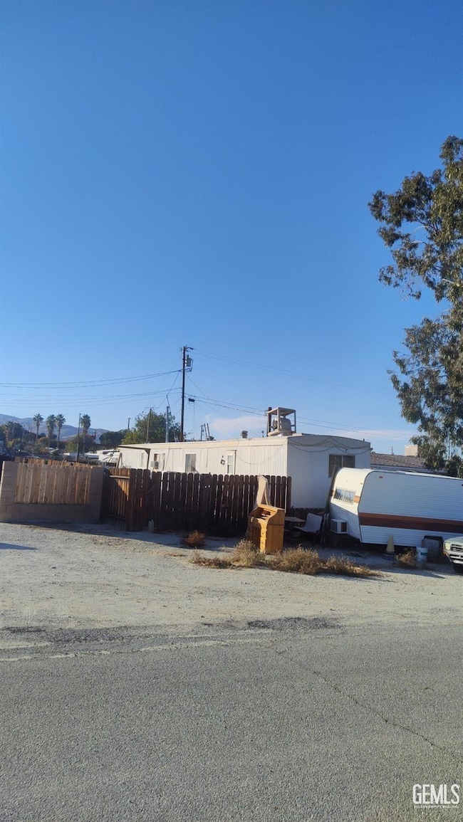 919 Madera St, Maricopa, CA 93252 - photo 3