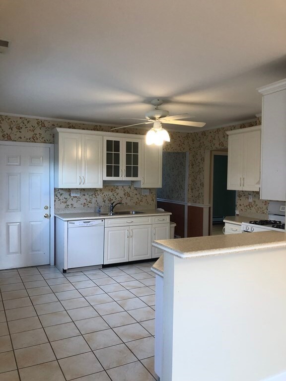 251 Washington St unit 253, Westwood, MA 02090 - photo 2