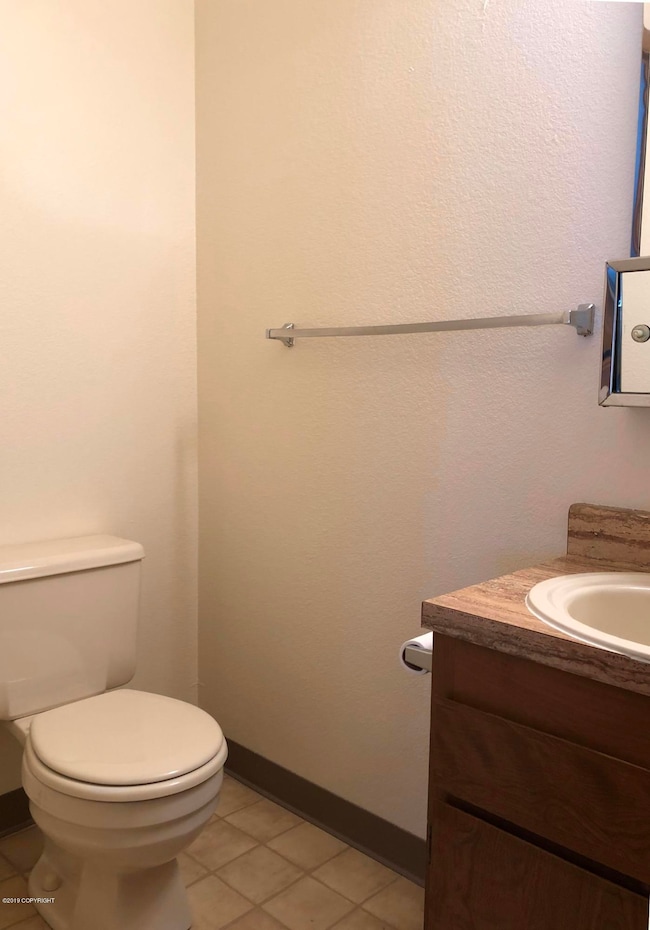 1400 Carolyn Cir unit D, Anchorage, AK 99504 - photo 6