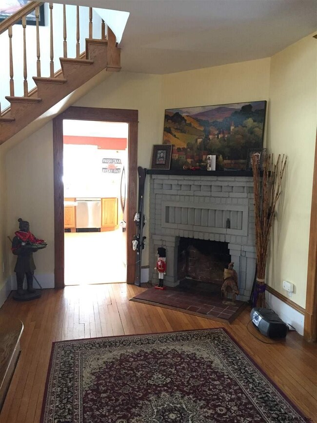 564 Mercer St, Albany, NY 12208 - photo 4