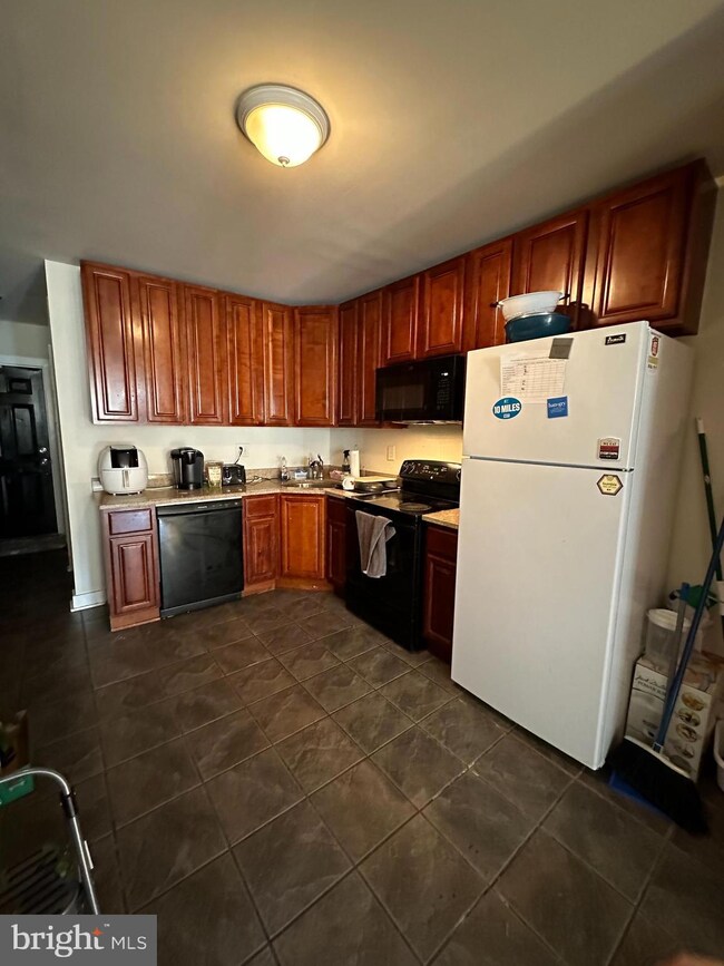 1615 N Bouvier St, Philadelphia, PA 19121 - photo 3