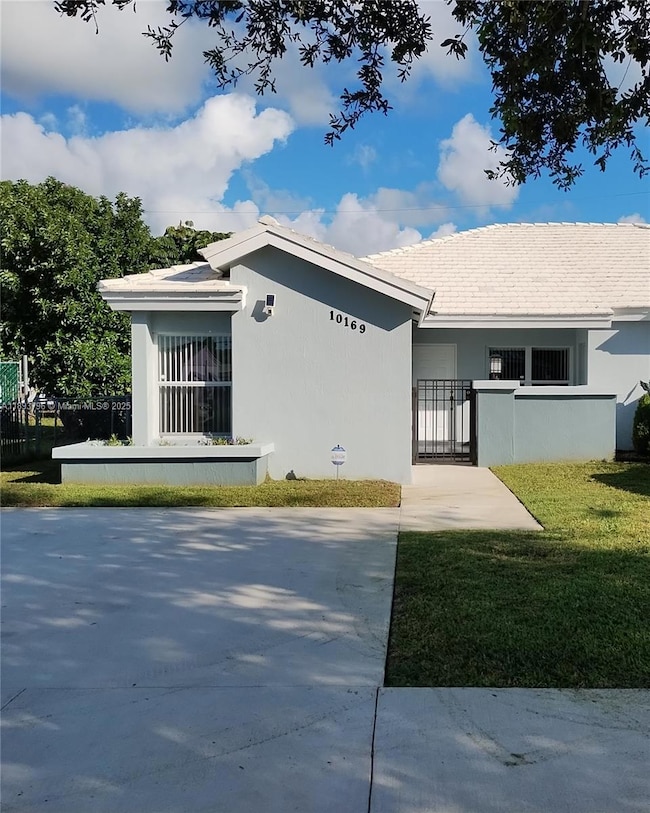 10169 SW 171st St, Miami, FL 33157 - photo 4
