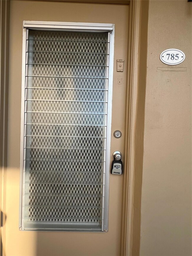 785 Burgundy St, Delray Beach, FL 33484 - photo 7